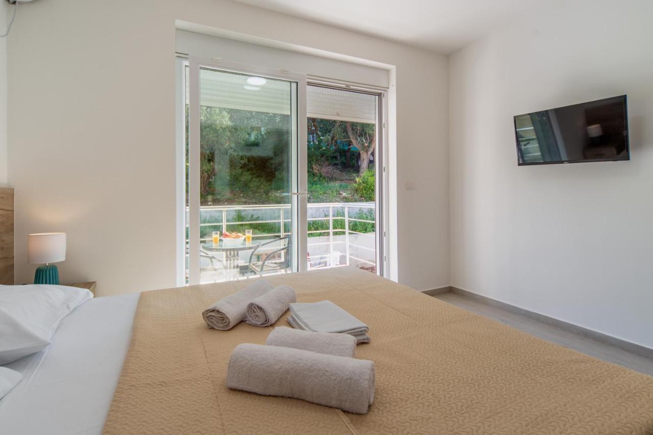 Grejm Lux Family Apartments Petrovac na moru Exterior foto