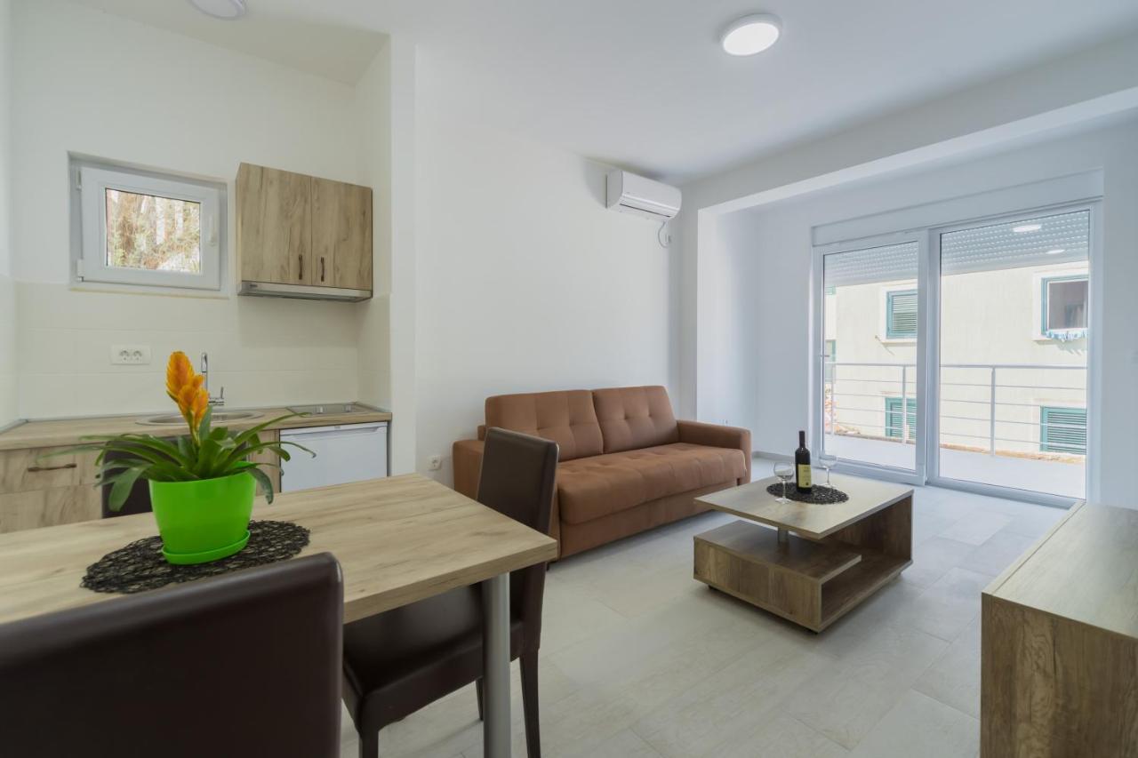 Grejm Lux Family Apartments Petrovac na moru Exterior foto