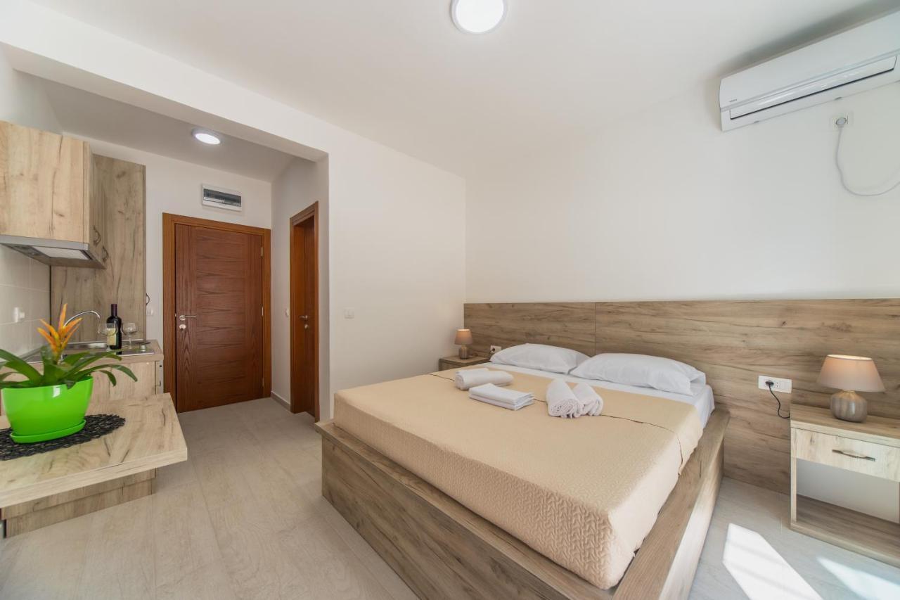 Grejm Lux Family Apartments Petrovac na moru Exterior foto