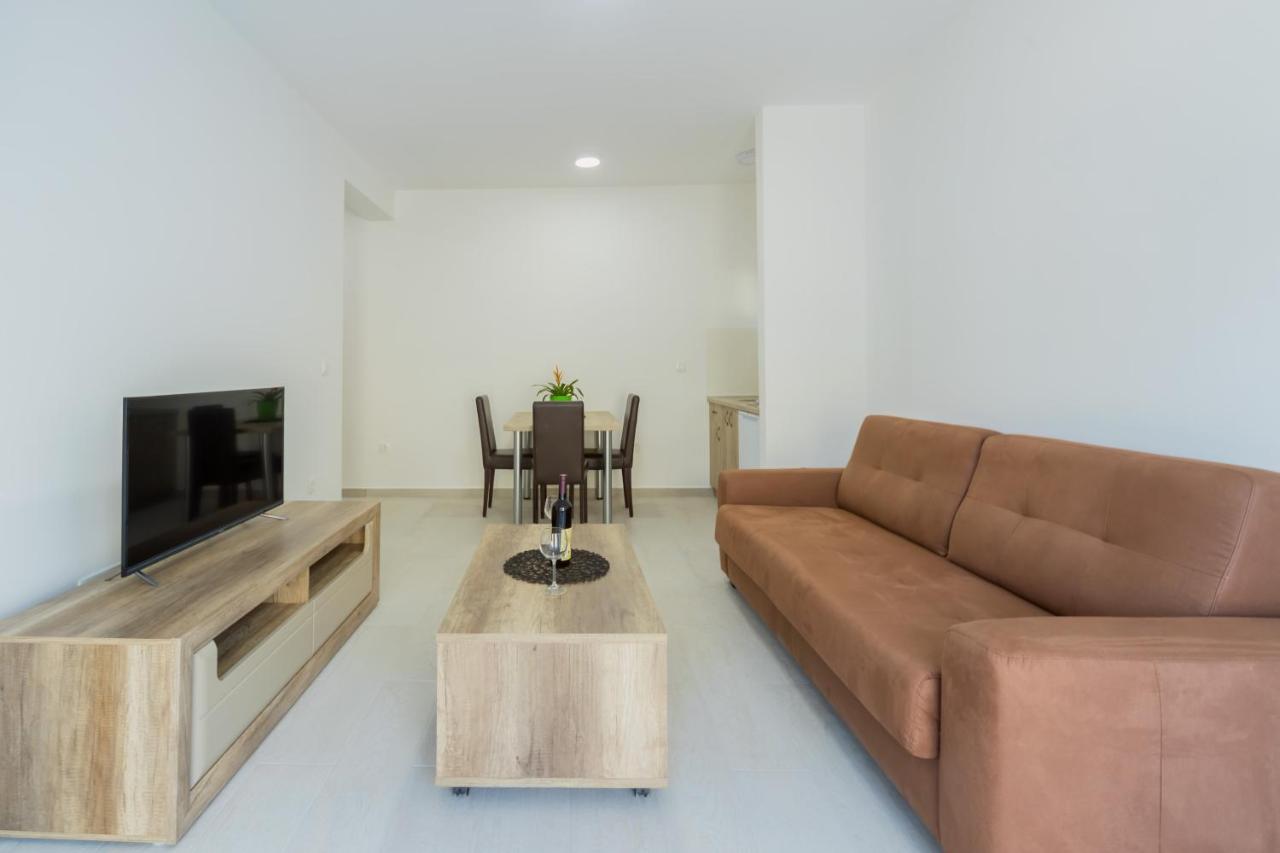 Grejm Lux Family Apartments Petrovac na moru Exterior foto