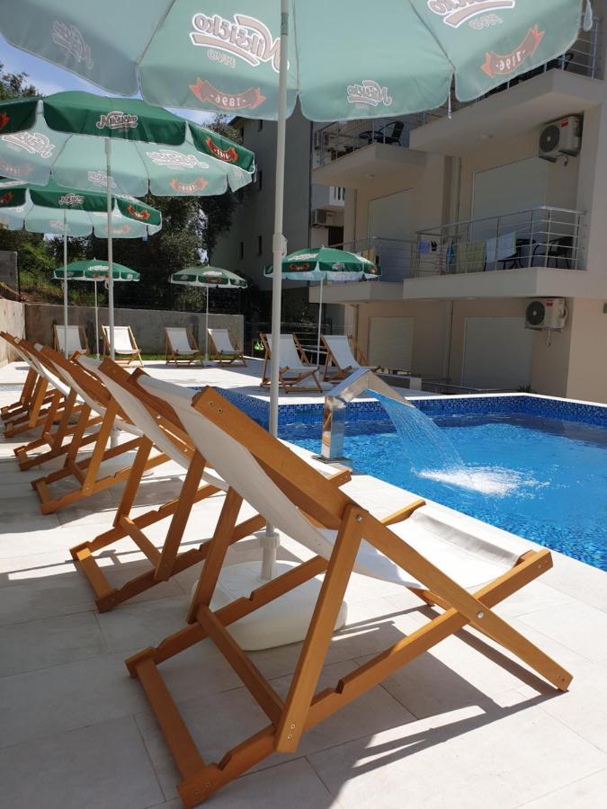 Grejm Lux Family Apartments Petrovac na moru Exterior foto